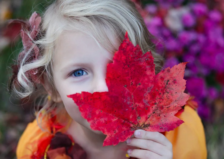 girl and leaf